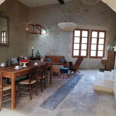 De Charme Entre Camargue Et Cévennes Appartamento *